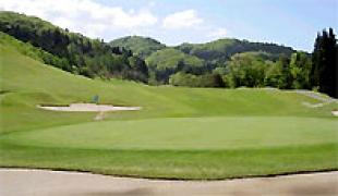 マウンテンコース4番 | デイリー郡上カントリー倶楽部