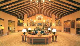 クラブハウス | グレイスヒルズカントリー倶楽部